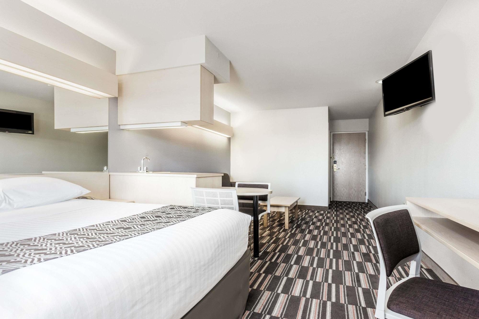 Microtel Inn & Suites Modesto Ceres Esterno foto